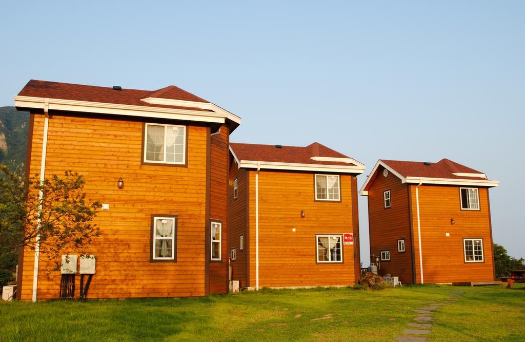 Sweetsalt Villa Seogwipo Exteriör bild